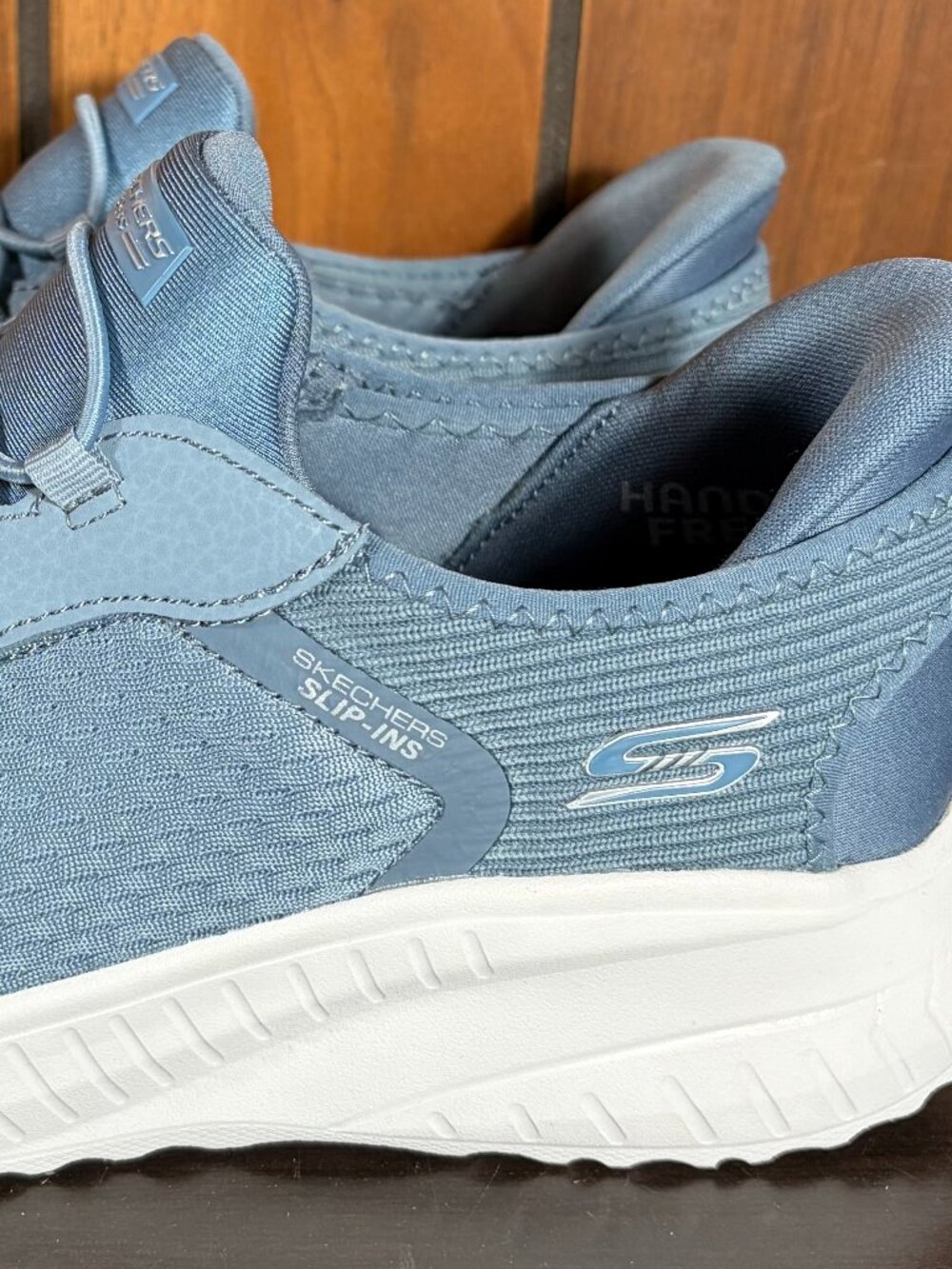 Skechers Hands-Free Slip-Ins Bobs Sport Squad Chaos Womens Sz 8.5 Light Blue